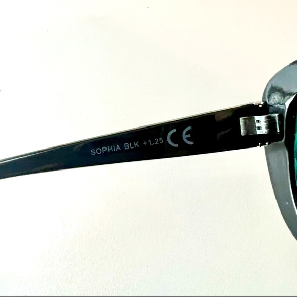 EUC Myeyewear.com Wide Frame black bifocal sunglasses - Picture 6 of 6